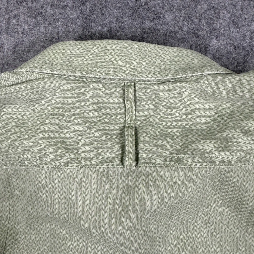 Banana Republic Safari Shirt Mens L Green Chevron Stripe Linen Blend Epaulettes